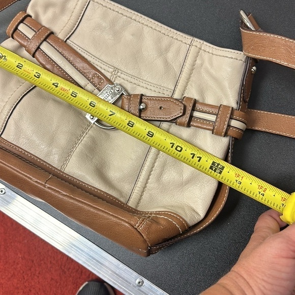 Tignanello tan and brown genius leather ladies shoulder Purse - Picture 7 of 8